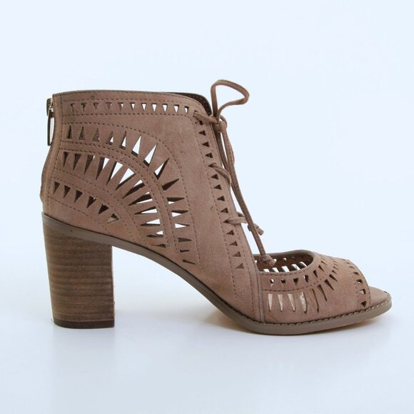 Vince Camuto Tarita Leather Cutout Open Toe Sandals Tan Women Size 7.5 Wide - Picture 8 of 16